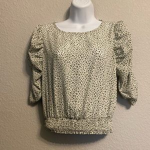 Paper Crane Women’s Top Ruched Sleeves, Elastic Waistband White w/Green Small